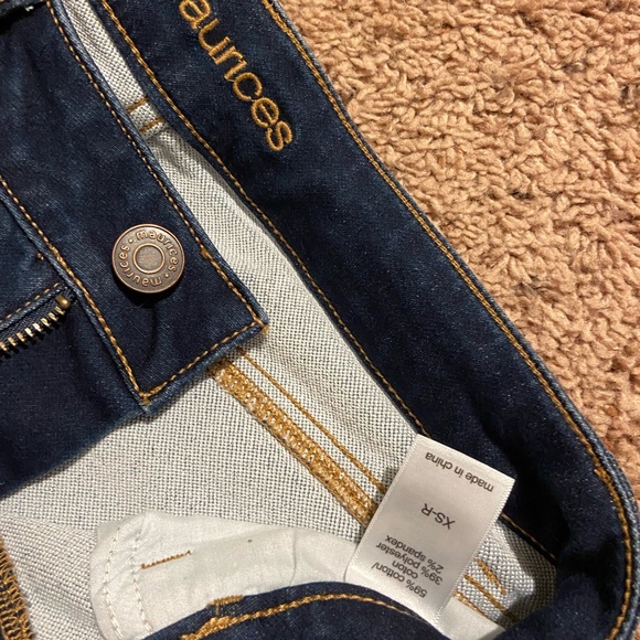 Maurice’s Jeans - Picture 2 of 3